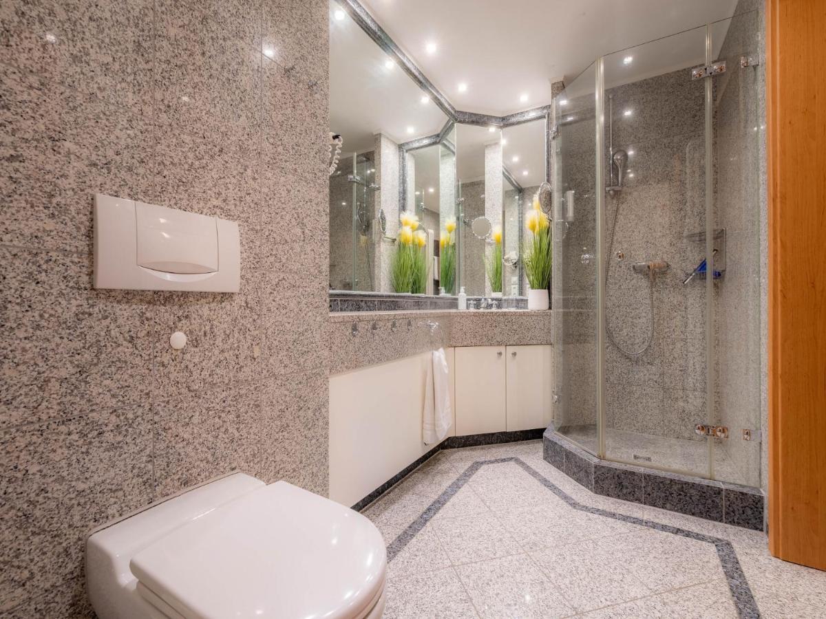 Komfortplus Mit 1 Schlafzimmer Und Balkon Im Obergeschoss 157 Apartment *